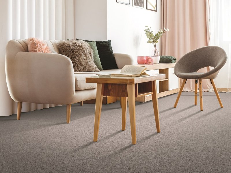 Nylon vs. polyester carpet: what is the difference?